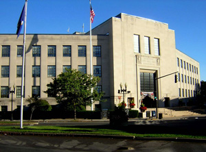 facade of city hall in Lynn, Ma.